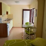 Mihalic I شقة *