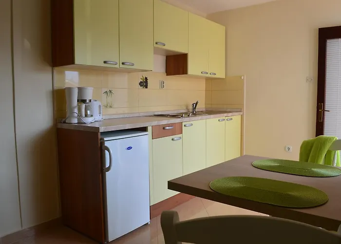 Mihalic I * Baska (Krk)