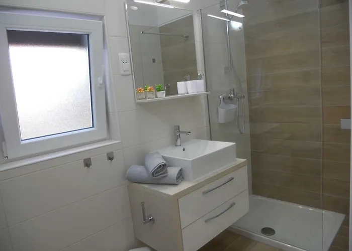 Mihalic I * Baska (Krk)